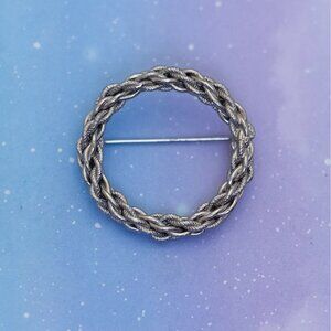 Vintage Silver Tone Serpent Chains Ring Brooch | J30